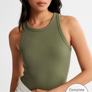 🍃 Abercrombie Seamless Rib Fabric High-Neck Bodysuit in Olive 🍃